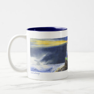 Caneca De Café Em Dois Tons Cão de nevoeiro da noite do oceano de farol