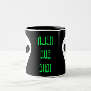 Caneca De Café Em Dois Tons Captura de alienígena