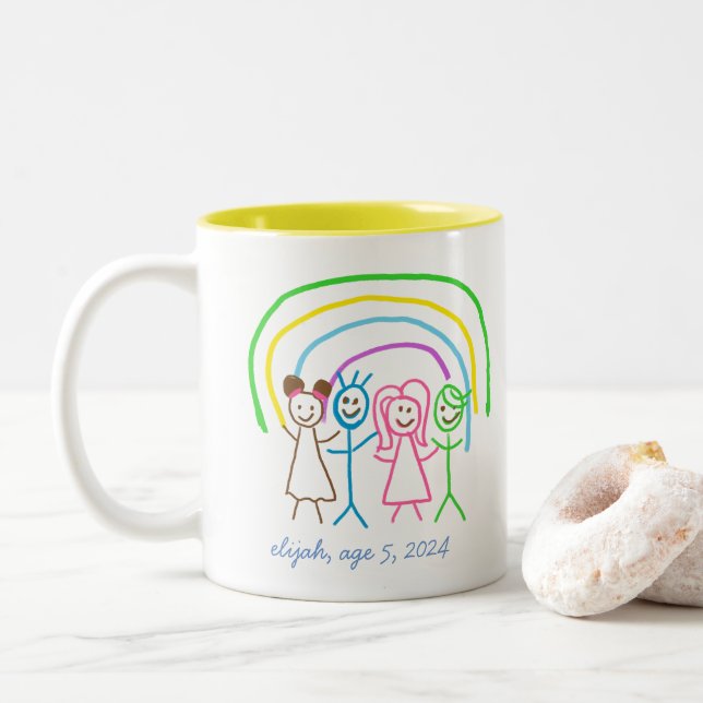 Caneca De Café Em Dois Tons Carregar Crianças de Desenho Transformando Trabalh (Com Donut)