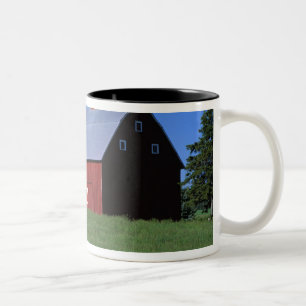 Caneca De Café Em Dois Tons Celeiro vermelho no Condado de Latah, estado de Id