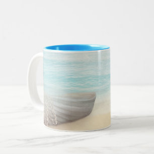 Caneca De Café Em Dois Tons Cena de Praia Náutica com Rowboat e Rede de Pesca