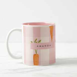 Caneca De Café Em Dois Tons Cenoura Whimsical Personalizada e Gingham Rosa