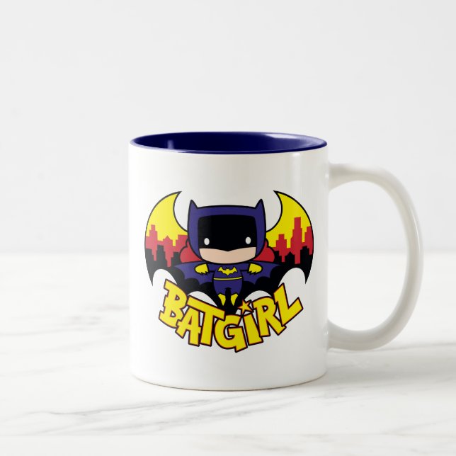 Caneca De Café Em Dois Tons Chibi Batgirl Com Skyline & Logo Gotham (Direita)