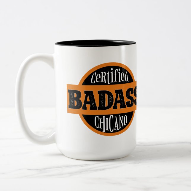 Caneca De Café Em Dois Tons Chicano Certificado Personalizado (Esquerda)