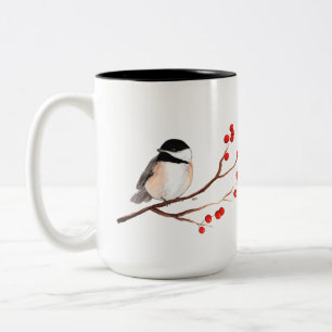 Caneca De Café Em Dois Tons Chickadee com bagas vermelhas - único ramo