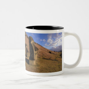 Caneca De Café Em Dois Tons Chile, Ilha Páscoa. Hillside com Moai