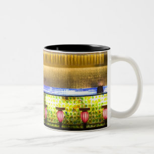 Caneca De Café Em Dois Tons China, Xangai. Bar no distrito de bares Xin Tian D