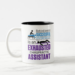 Caneca De Café Em Dois Tons Chiropracor, Assistente Chiropracor, Dizendo Engra