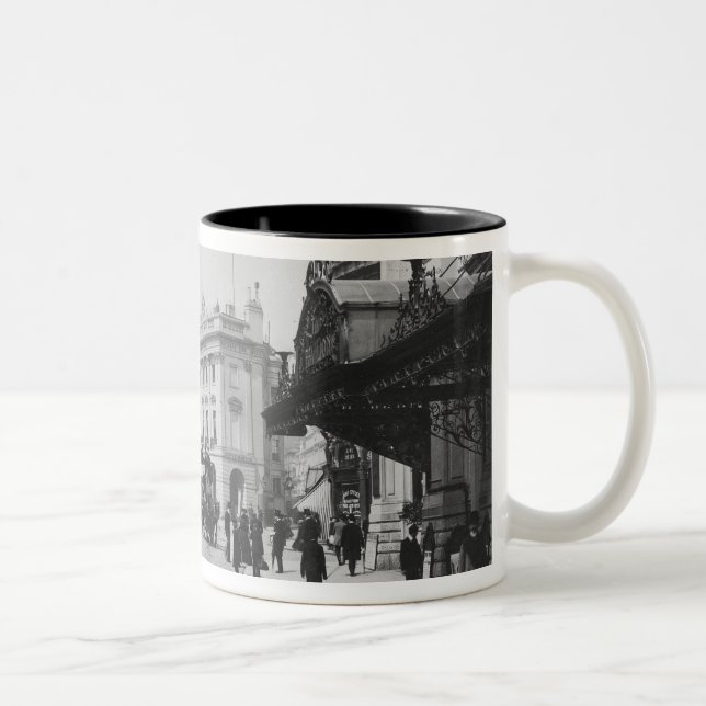 Caneca De Café Em Dois Tons Circo de Piccadilly (Direita)