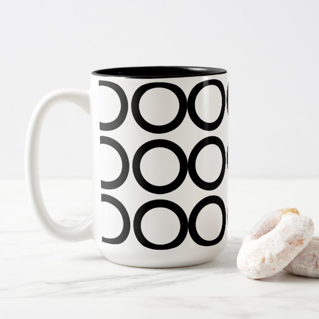 Caneca De Café Em Dois Tons Círculo Preto e Branco Geométrico  (Com Donut)