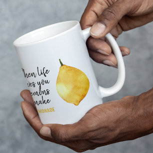Caneca De Café Em Dois Tons Citação Amarela Moderna e Engraçada