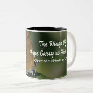 Caneca De Café Em Dois Tons Citação das Asas da Esperança da Borboleta
