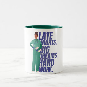 Caneca De Café Em Dois Tons Citação de Enfermeira Trabalho Duro