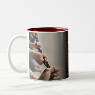 Caneca De Café Em Dois Tons Citação de Livro Scripts Can Be Rewritten