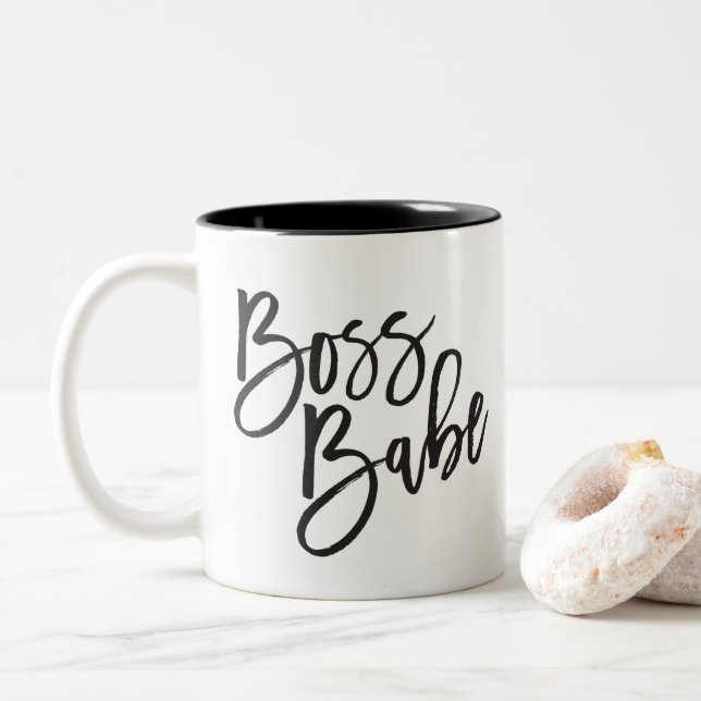 Caneca De Café Em Dois Tons Citação de motivação mínima preta de script BABE d (Com Donut)