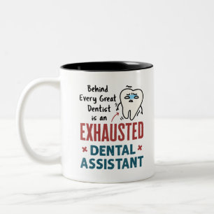 Caneca De Café Em Dois Tons Citação Esgotada do Assistente Dental Engraçado