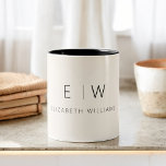 Caneca De Café Em Dois Tons Clássico Neutro Moderno Nome do Monograma Minimali<br><div class="desc">Elevem sua rotina matinal com nosso Monograma Neutro Moderno e Minimalista Nome do Café Mug. Esta caneca elegante e na moda traz um toque de elegância contemporânea ao seu ritual diário de café. Criado com qualidade em mente, apresenta uma design minimalista em preto e branco clássico, fazer uma adição versátil...</div>
