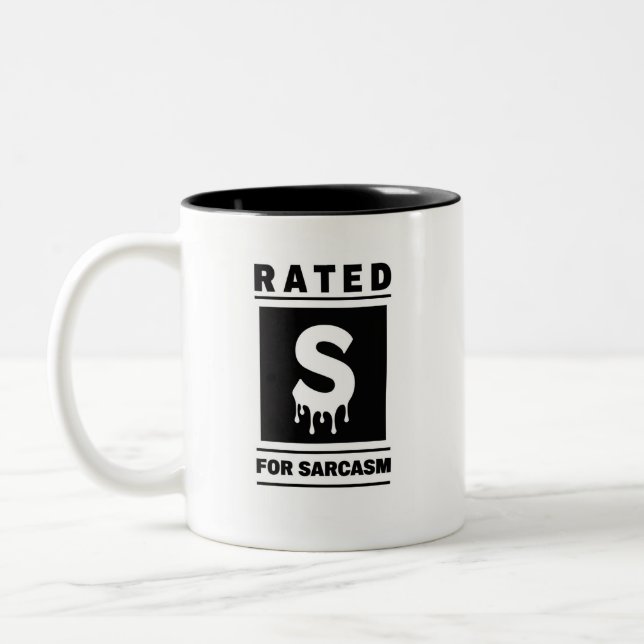 Caneca De Café Em Dois Tons Classificado em "S" para sarcasmo (Esquerda)