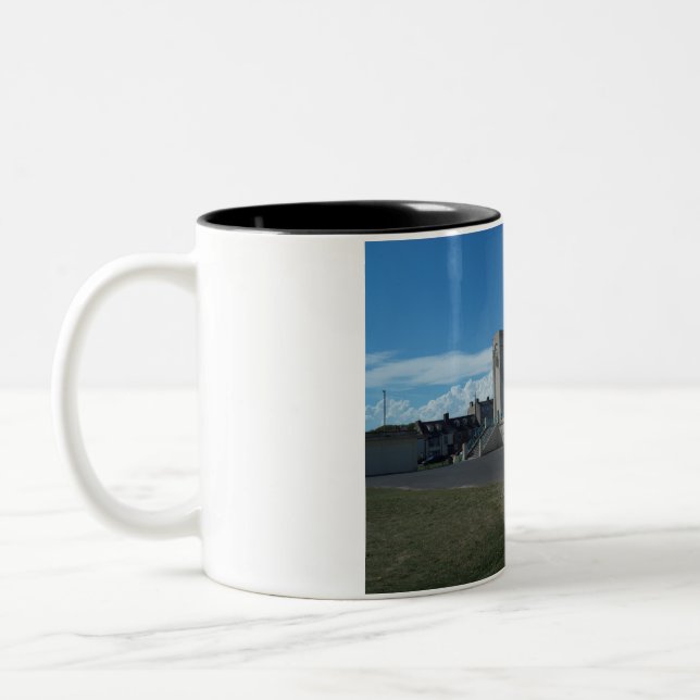Caneca De Café Em Dois Tons Clocktower No Seaton Carew (Esquerda)