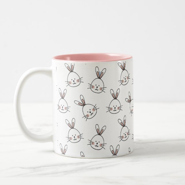 Caneca De Café Em Dois Tons Coelhinhos de Páscoa bonitos em Branco (Esquerda)