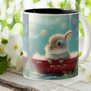 Caneca De Café Em Dois Tons Coelho bonito em um barco vermelho personalizado