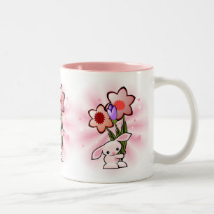 Caneca De Café Em Dois Tons Coelho cor-de-rosa bonito com flores