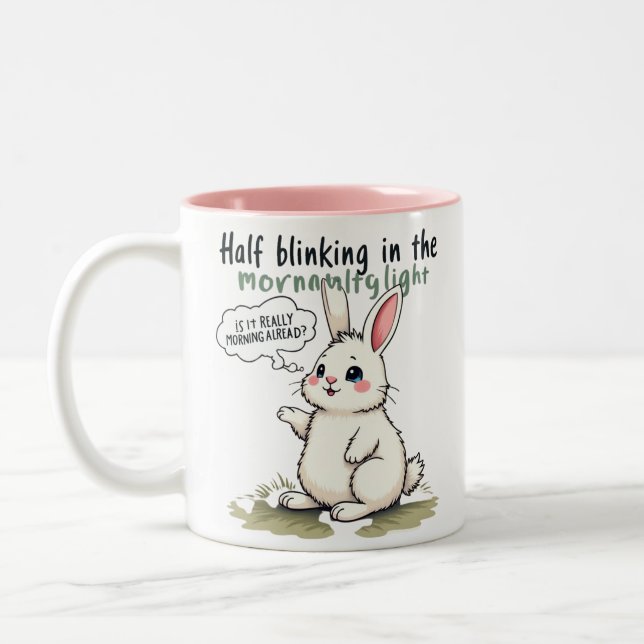 Caneca De Café Em Dois Tons coelho meio piscando (Esquerda)