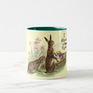 Caneca De Café Em Dois Tons Coelhos de Páscoa castanha-vindima, ovos em cesta,