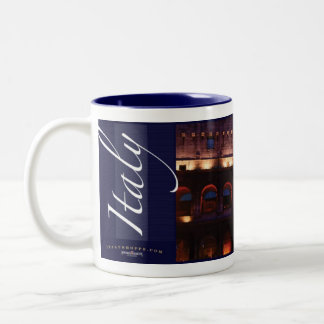 Caneca De Café Em Dois Tons Colosseum romano na noite
