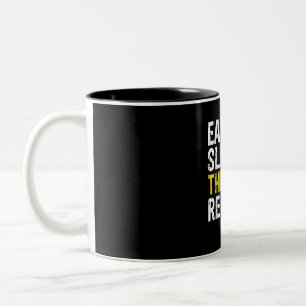 Caneca De Café Em Dois Tons Coma O Sono Após Repetir O Presente Do Ator