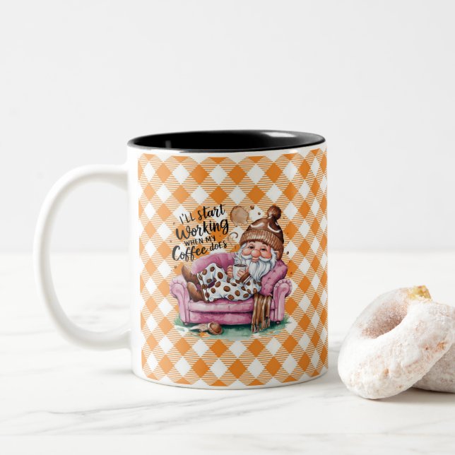 Caneca De Café Em Dois Tons Começo A Trabalhar Quando O Meu Café (Com Donut)