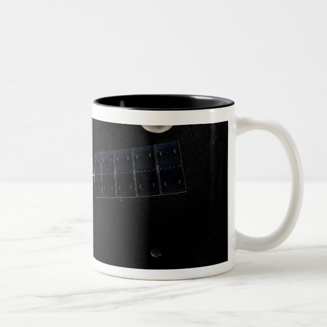 Caneca De Café Em Dois Tons Conceito artístico da nave Dawn em orbi (Direita)