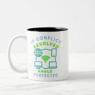 Caneca De Café Em Dois Tons Conflito de IP reservado. Ângulo aperfeiçoado