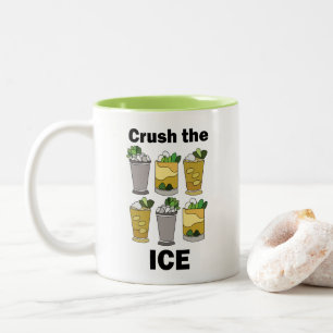 Caneca De Café Em Dois Tons Coquetel Mint Julep Esmaga O Gelo Engraçado