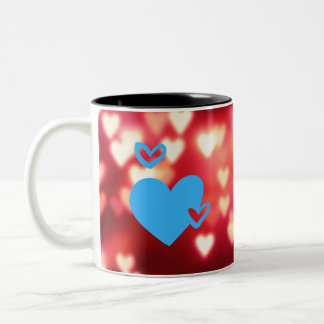 Caneca De Café Em Dois Tons Corações Azuis No Fundo Do Amor Vermelho