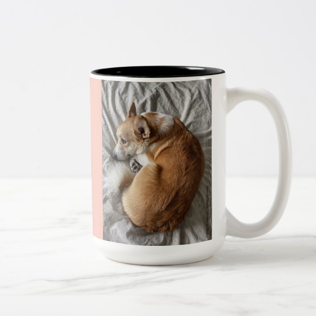 Caneca De Café Em Dois Tons Corgi, citando Tasha Tudor, (Direita)