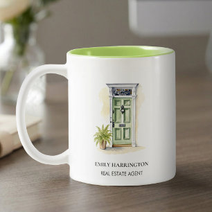 Caneca De Café Em Dois Tons Corretor de Imóveis Logotipo Aquarela Porta Verde