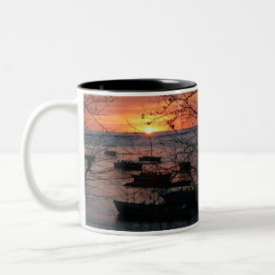 Caneca De Café Em Dois Tons Costa Rica Sunset Com Barcos Ancorados De Café