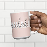Caneca De Café Em Dois Tons Cota de Exalar Rosa Moderno do Pastel<br><div class="desc">Cota de Exalar Rosa Moderno do Pastel</div>