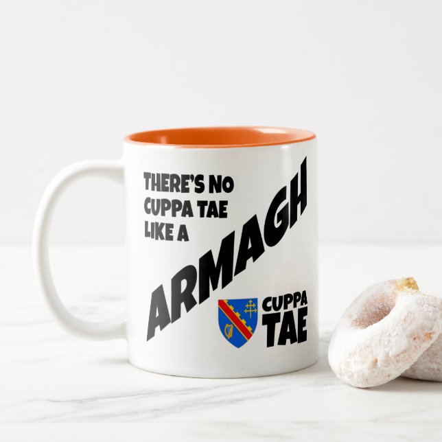 Caneca De Café Em Dois Tons County Armagh Ireland Café De Dois Toneladas (Com Donut)