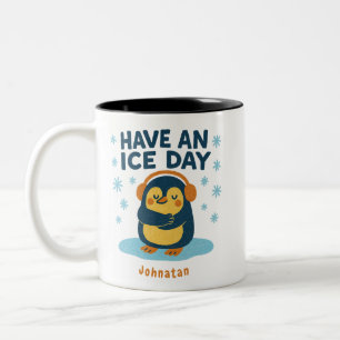 Caneca De Café Em Dois Tons Cozy Penguin Mug personalizado - "Tenha um dia de 
