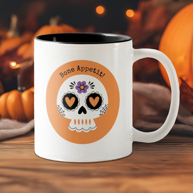 Caneca De Café Em Dois Tons Crânio de Açúcar de Halloween (Celebrate Halloween with this cute sugar skull mug. Personalize it with your own text.)