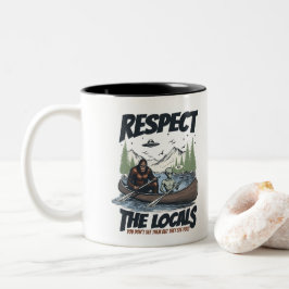 Caneca De Café Em Dois Tons Cryptid Sasquatch Alien UFO Canoe Graphic