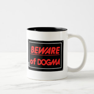 Caneca De Café Em Dois Tons Cuidado com o dogma ateu