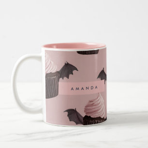Caneca De Café Em Dois Tons Cupcake de Bat Spooky do Dia das Bruxas Personaliz