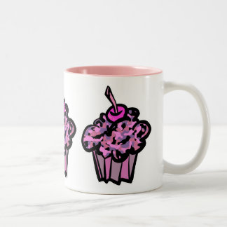 Caneca De Café Em Dois Tons cupcake de camuflagem de pinks e purpes