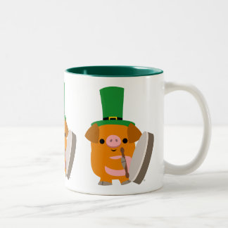 Caneca De Café Em Dois Tons Cute Bodhran Jogando Cartoon
