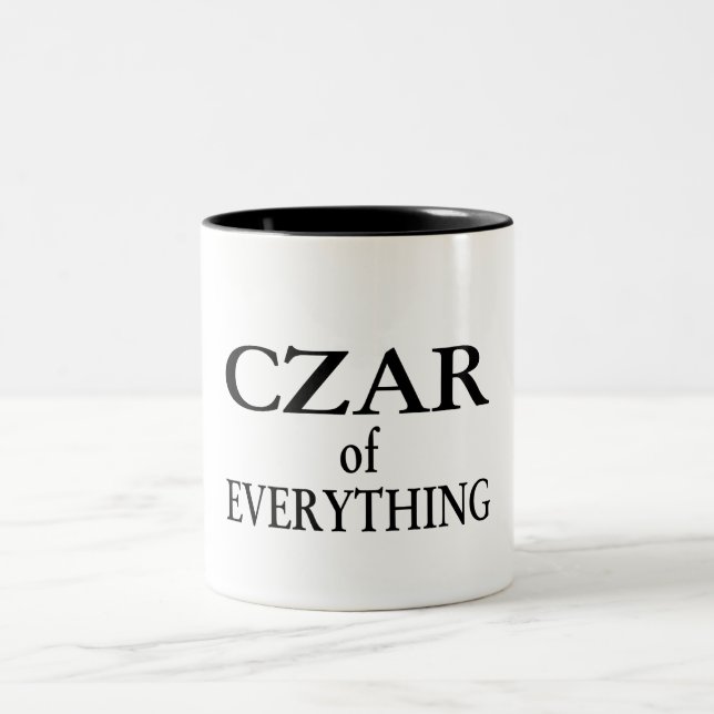 Caneca De Café Em Dois Tons Czar de tudo (Centro)