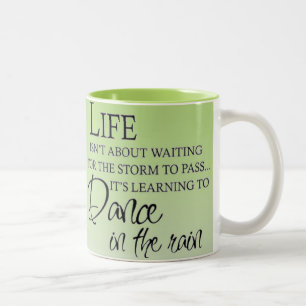 Caneca De Café Em Dois Tons DANÇA inspirada na CHUVA