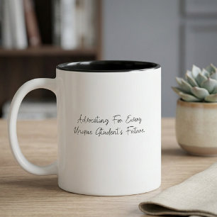 Caneca De Café Em Dois Tons Defendendo o Futuro de Cada Aluno Único